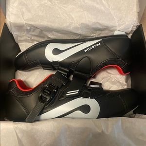 New Peloton Bike Shoes. Size 44
